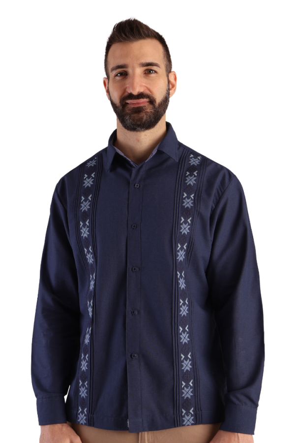 Guayabera Con Alforzas Manga Larga Bordado Color Azul Marino Para Hombre